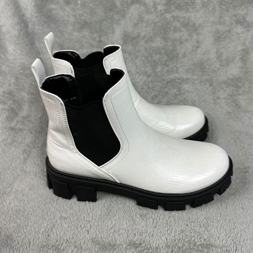 TRUE CRAFT Size 7.5 Womens White Lizard Snake Print Chunky Lug Boots - Picture 4 of 7
